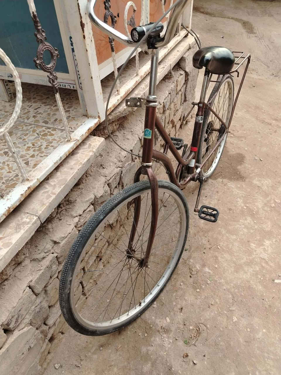 بايسكل ياباني حجم 26 قيم واخذ الستانة موجودة مكاني طويريج الرشيدة رقمي ***********
