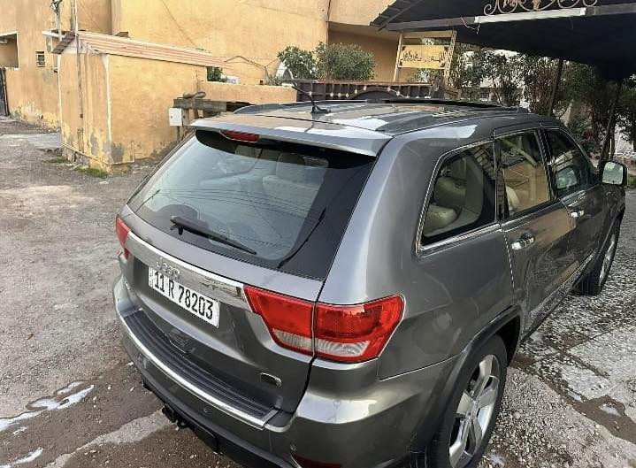 جيب 2011 فول ١/١
اوفر لاند بيع او مراوس
بانوراما + بصمة ابواب + بصمة تشغيل + صندوق كهرباء
تدفئة وتبريد بالكشنات وكشنات جلد + تدفئة كشنات خلفية + تدفئة ستيرن / حساسات امامي خلفي رادار شاشة كبيرة كامرة خلفية ماوس تحكم وضعيات قيادة 
حادثها جاملغ خلفي من امريكا وهنا ببغداد بنيد جرد وصبغته ومسطرة صندوق بدون دواخل رقم بغداد مكاني بغداد  
***********
***********
