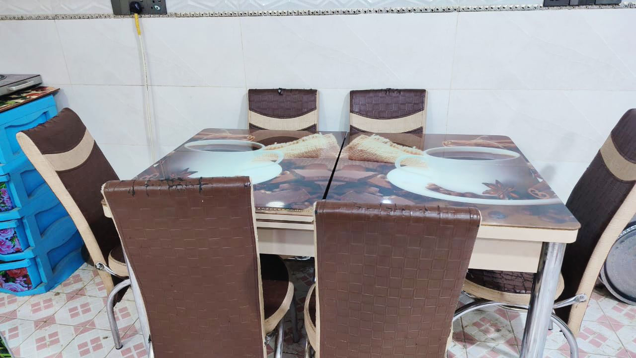 ميز طعام للبيع يتكبر ويتصغر نضيف ويا ٦ كراسي سعره١٥٠ وبي مجال للشراي مكانه عماره


**إذا كنت صاحب هذا الإعلان وتريد حذفه لأي سبب، رجاءا أرسل رسالة إلى الدعم الفني**