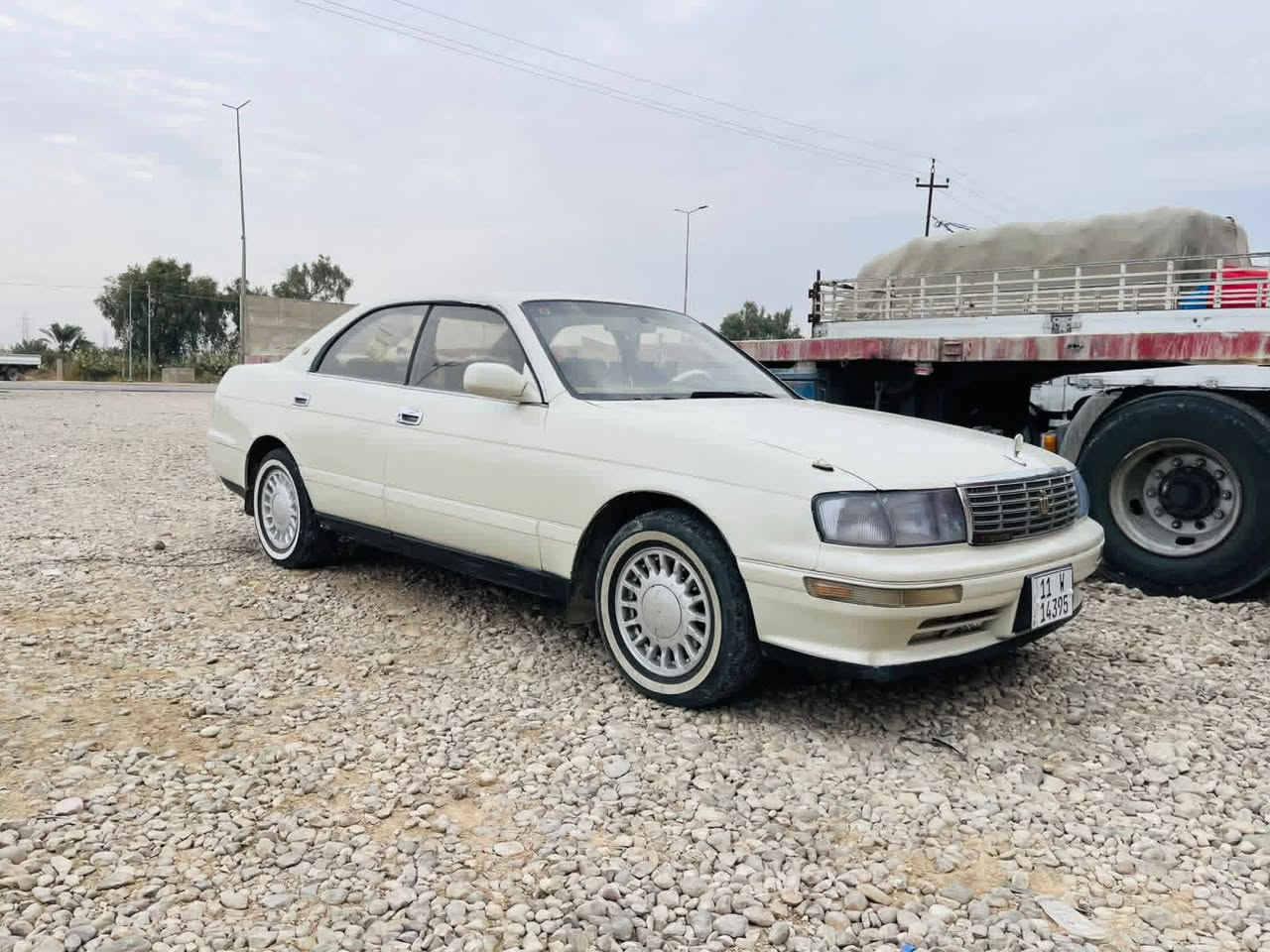 سلام عليكم كراون بطه موديل 1992 رقم بغداد بسمي سنويه لغايه27 بيع او مراوس بمارك
مكينه وكير جدد حاويه صبغ عام 
مكفوله من نقل وكص تخم تاير تبريد 
كهربائيات كله شغال 
السعر 55وبيهه مجال
مكان السياره واسط صويره
***********
