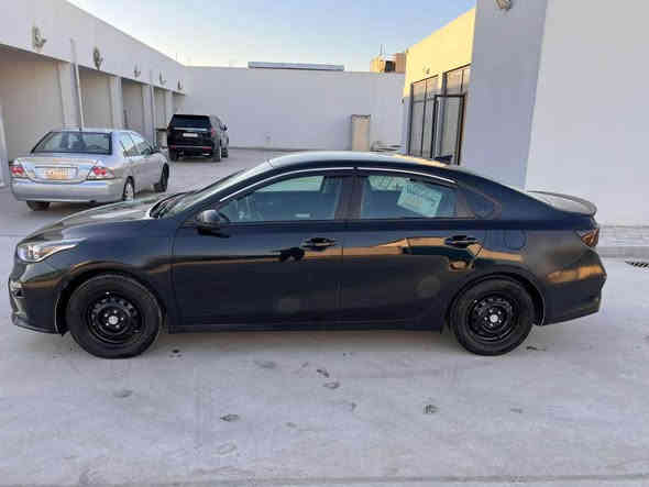 السلام عليكم 🖤🖤
كيا فورتي رقم بغداد بأسمي موديل 2019 وارد امريكي 🇺🇸 حادث ركن الجاملغ الايسر والبنيد بدون اي دواخل مكفوله لغود وشواصي وبيها هنا هلالات الجاملغات الخلفيه نص مواصفات تحديد مسار ثلاث وضعيات قياده توقف ذاتي شاشه اعطال حساس خلفي كشنات جلد ماشيه 90 الف كير مبدل  اي تي ومبرمج كامل محرك وكير وصدر وتخم تاير وباتري كله جديد والسياره مغلفه بالكامل من الدواخل 3 طبقات عازل السياره بدون اي نقص وجاهزه من كلشي السعر 119 وبيها مجال بسيط *********** بغداد
