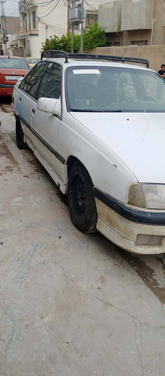 سلام عليكم اوبل اوميكا سبورت سياره بغداد باسمي مكينه 3000تبريد وتبريد شغال بس فإن ضعيف تخم تأير كهربائيات كامله عنواني بغداد الدورة ***********واتساب موجود والخاص مفتوح
