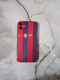 آيفون ١١ • ١٢٨ • بطارية ٦٨