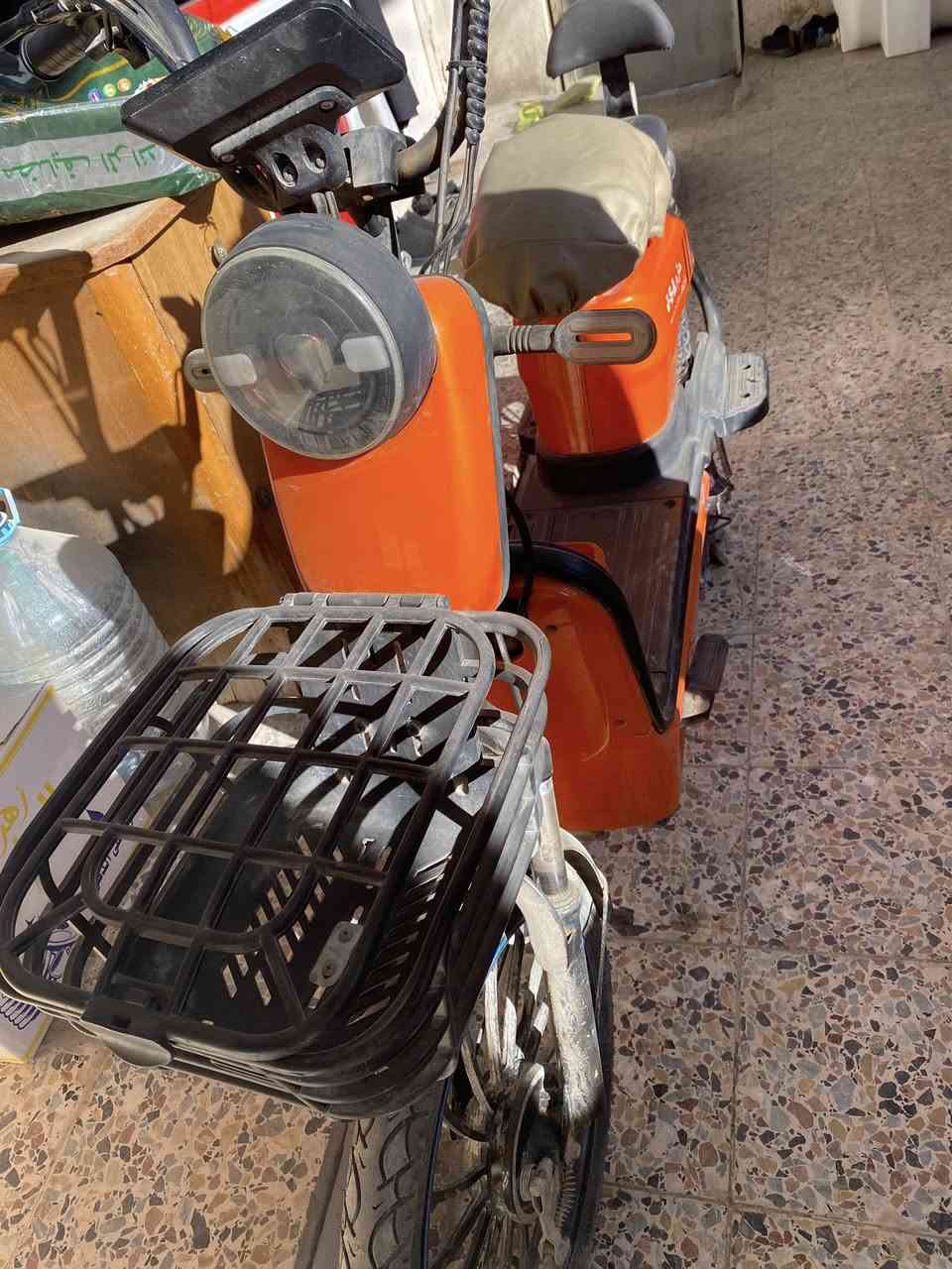 السلام عليكم ورحمة الله وبركاته دراجه شحن للبيع دراجه ما بيه شي  باتريات. ما مبدله بس شايل الزنجيل مالها كلشي. ويها مرايات وكفات جدد وباطريته الاصليه.  وشاحنتها الاصليه هم  موجود السعر 300 مكاني بصره ابو الخصيب🙏


**إذا كنت صاحب هذا الإعلان وتريد حذفه لأي سبب، رجاءا أرسل رسالة إلى الدعم الفني**