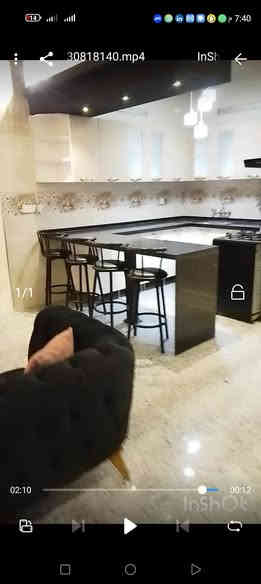 شقة ارضية للبيع الاعظمية الشيوخ/قرب جامع خطاب  واسواق الريماس فرع اسماك ناجي نعوش  تحتوي على صاله مفتوحة على المطبخ وغرفتين5×3 ومناور عدد 2 بالاضافة الى مطبخ تركي وغرفة نوم وغرفة اطفال مع الشقة ضمن السعر الكلي للتواصل على الرقم ***********
