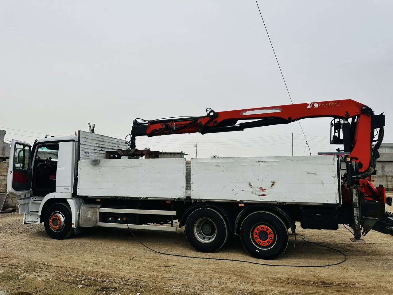 السلام عليكم للبيع كرين بلوك بلادي كرين موديل 2010
كرين حجم 21
رقم سليمانيه شرط تحويل 
سياره بلاديه 
سنكل دوار شرط الشغل 
للاستفسار اتصل ع رقم ***********
