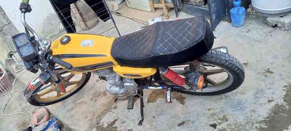 دراجه سيفان محرك نضيف نص نكره هندر يحتاجلهه باتري وتربط اشاير ضفيره جديده ابيع كوم حديد ابيع كوم حديد  مكاني زعفرانية بغداد *********** واتساب ومتواجد خاص مستعجل على بيعتهه السعر 230 وبيهه مجال
