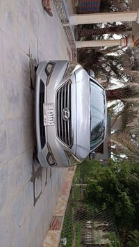 سوناتا موديل 2017  حادثها بنيد وجاملغ بدون دواخل تبريد تدفئه جاهزه تخم...