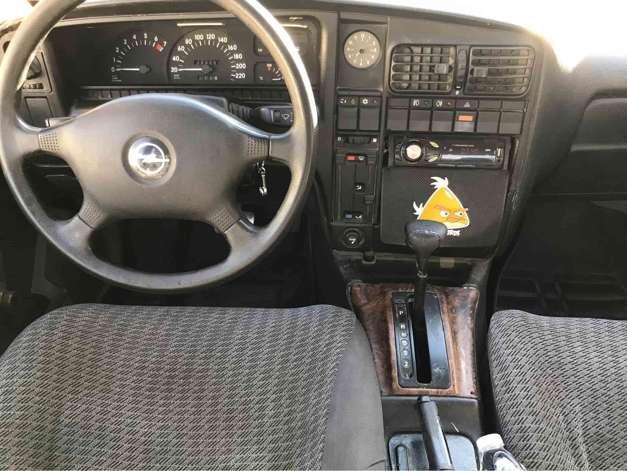 أوميكا أوتوماتيك  ، سعر ٣٢ ورقه ،رقم دهوك جديد ،مكينه جار بستنه كه له ك أقتصاديه بو بانزينى تلفون ( *********** ) 
للبيع أوميكا أوتوماتيك ،السعر ٣٢ ورقه ،رقم دهوك جديد ، حجم أربع بستن أقتصادية للبانزين ، مكاني دهوك ، تلفون ( *********** ) دهوك
