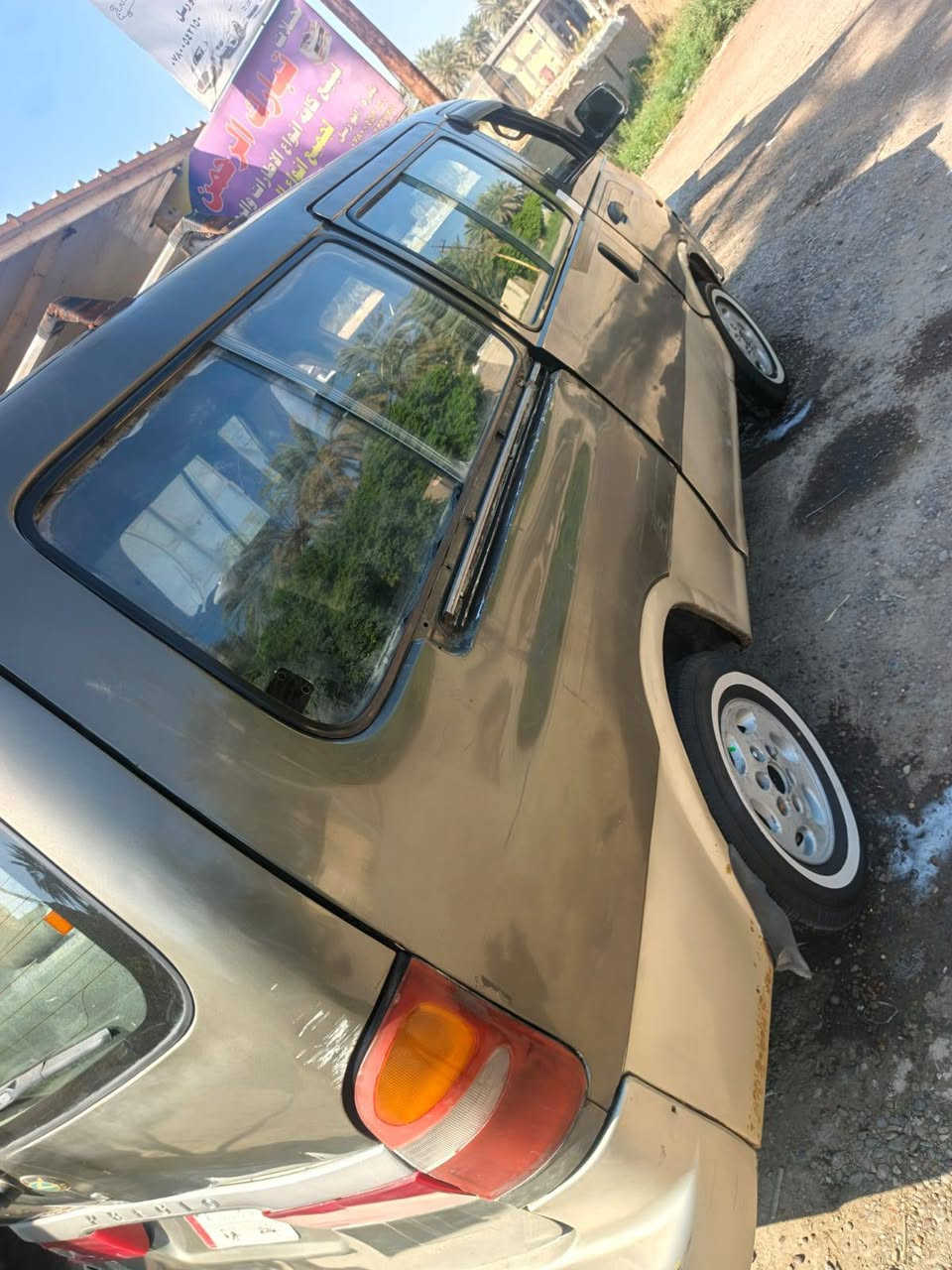 مكلف بنشر بريجو موديل 2000 رقم بغداد سياره نصبتها حلوه كير محرك اكسل خير من الله شاصي امامي مصلح تصليح مضبوط السياره مال جناي العنوان بغداد التاجيي  للسعر 72 وبيها مجال 
للاستفسار صاحب سياره حيدر محمود المشهداني 
***********
