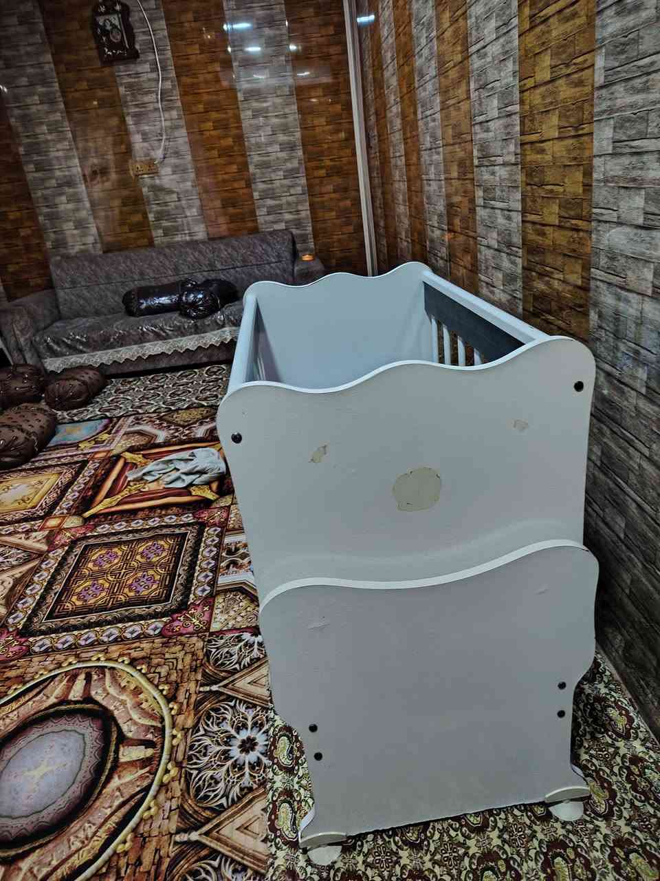 سلام عليكم كاروك هزاز للبيع جاهز او تنور غاز شغال كل عيب مابيه شراي تعال خاص او تدلل او خابر***********
