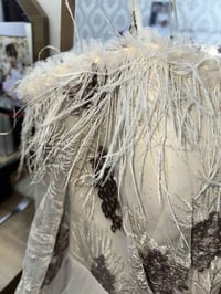 فستان خطوبة • نضافته ٩٠٪ • قياس ٤٢