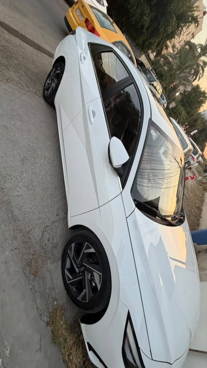 سلام عليكم النتره مديل ٢٤ خليجي فول موصفات رقم شمالي سياره بيه شويه رصعات بل بيبان زغا نطيك سياره عل سونر سياره ماشيه ٤٠ سياره جديدة سياره مال بيت جديدة بمعنه كلمه 
١٥٠ $وبيه مجال شي قليل موصفات السياره فتحة سقف بصمه تتفهة تبريد كشنات كير اوتو رياضي طياره ستيرن دي كامره خلفيه شاشتين كبار تبريد قطعتين حساسات امامي خلفي شاير مري لايت لد ويل كب كشنات جلد مكاني بغداد )***********)

