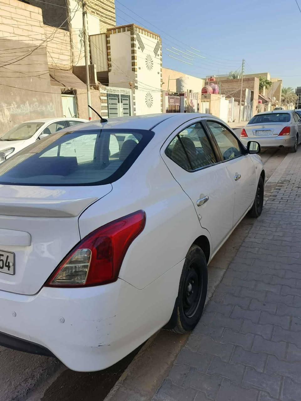 السلام عليكم
نيسان صني 2020 الهندي ابو البليتة الزركة  لون ابيض رقم اربيل دولي تبريد ثلج  مكينه وكير مكفولات بيه قطعه باب وبارد بل جنطة سعر 103 وبيه مجال جوه الشدة لا تراسل شدة قفلهة 
التواصل خاص او *********** بي واتساب
