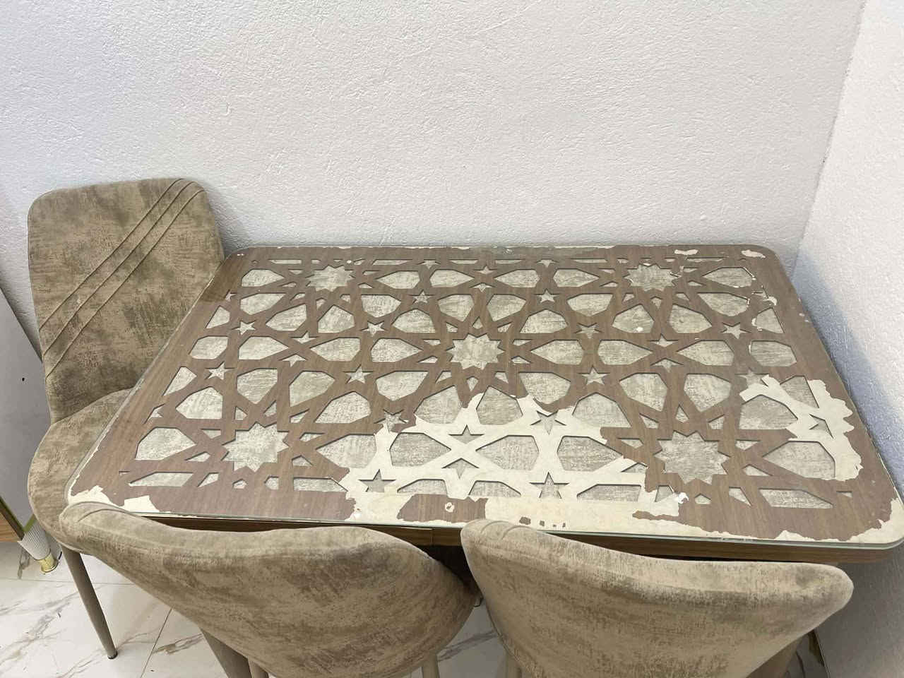 طبلات وياهن طبلتين صغار يعني يجي سيت 4 صغار وحده وسطيه ذولي نهايتهم 80 لان جددد كلش

ميز الطعام و4 كراسي ب50

طبلات سود كزاز30 عمارة, ميسان


**إذا كنت صاحب هذا الإعلان وتريد حذفه لأي سبب، رجاءا أرسل رسالة إلى الدعم الفني**