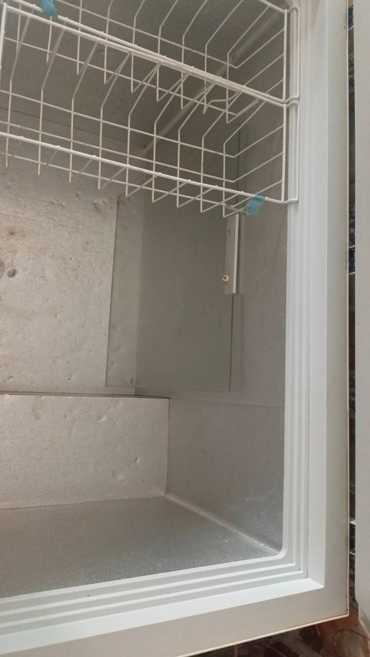 السلام عليكم مجمده حجم كبير سعره 450 وبيهه مجال ع فحص


**إذا كنت صاحب هذا الإعلان وتريد حذفه لأي سبب، رجاءا أرسل رسالة إلى الدعم الفني**