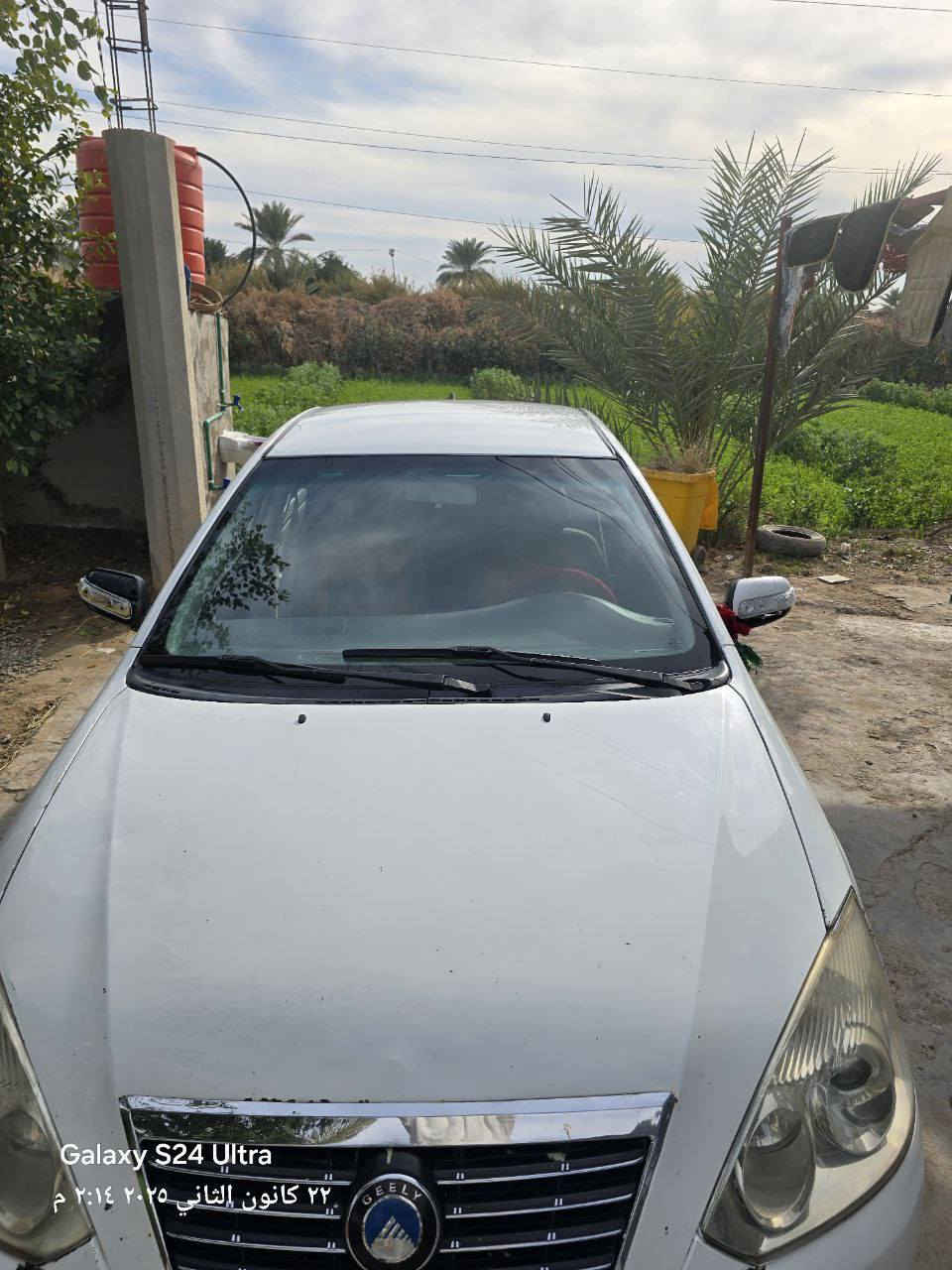 السلام عليكم ورحمة الله وبركاته عندي سيارة للبيع جيلي فس موديل 12رقم بابل سنويه 28  بيها تنقيص كلش قليل معروضه 45وبيه مجال هاذه رقم الهاتف ***********
