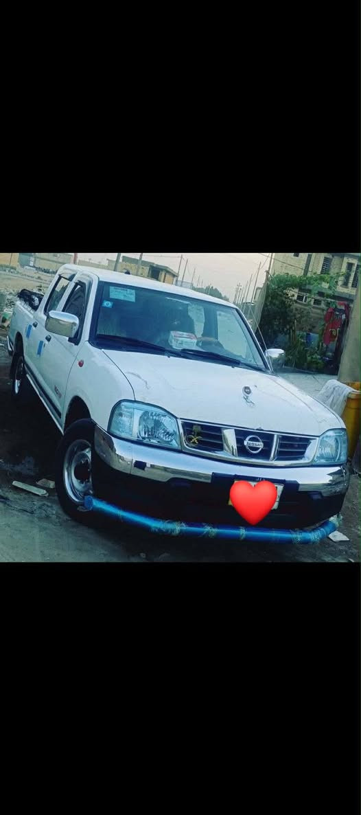 سلام عليكم سيارة نيسان بيكم موديل 2014سياره جديد حداديه تخم تاير كله جديدالسيارةجديده شوفت عينك مكفوله مكينه وكير كله جديد تبريد شغال السيارة بسمي السعر142وبيه مجال بسيط مكان النجف الاشرف
رقم السياره ميسان 
***********
