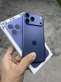 ايفون 17 برو ماكس ذاكرة 256 بطارية 100 مشحون 63 دبل سيم مكفول لك كامل ...