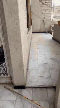 شقه للايجار 
التنومه شارع 40 قرب جسر التنومه
مطبخ وحمام وتوليت وغرفتين وصاله 
بناء حديث ومرتبه درج خارجي معزوله 
500 الف 
***********
