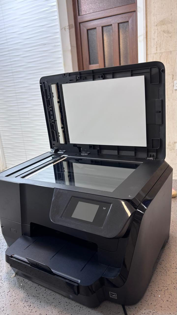 السلام عليكم طابعه للبيع hp غير مستخدمة السعر 250  التواصل عبر الرقم ***********
