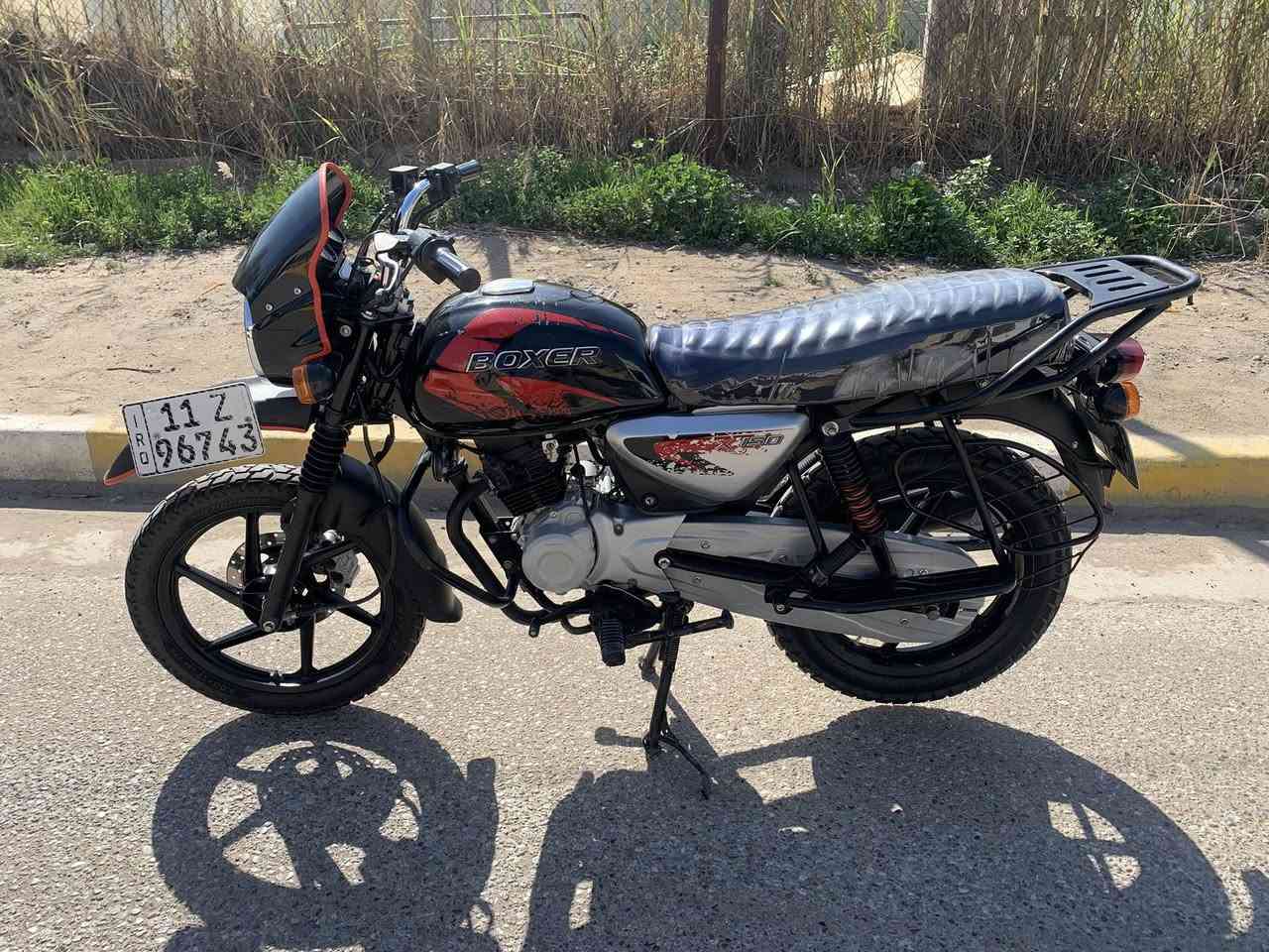 بوكسر 23 طالعه بل 24 رقم وسنويه بغداد انكليزي تحويل ثاني يوم مكينه خرسه خير من الله لا تنقيص ولا تبخير دراجه ماشيه 38 حقيقي اي نقص مابيهه جيب فيتر وتعال افحص عنواني بغداد الشعب سعرهه 
2550 وبيهه حك الجيه 
الرقم ***********
