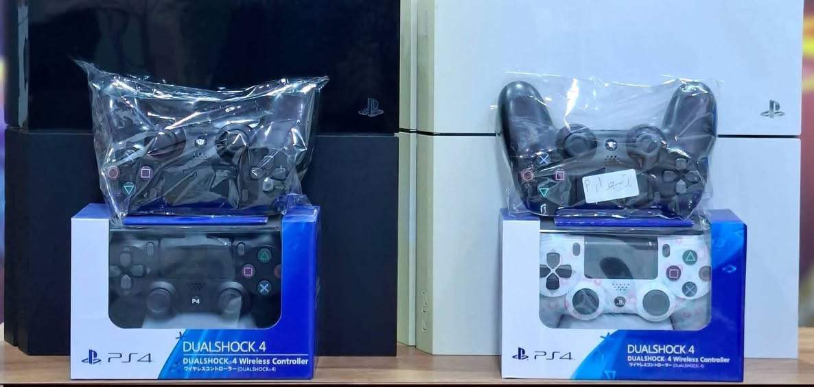 احبائي وأصدقائي اليوم عدنا عروض تخفيض ع بلي 4 نوع فات مهكر نظام 10.50 سعة الذاكره 500گيگا الجهاز باله غير مستخدم داخل العراق جميع ملحقاته  وجويستك تجاري درجه اولى  مع كيبل وفيشه hdنوع 4k مع العاب من اختيار الزبون  العنوان ذي قار الشطره شارع التربيه مقابل افران الزيتون *********** سعد الطائي للألكترونيات
