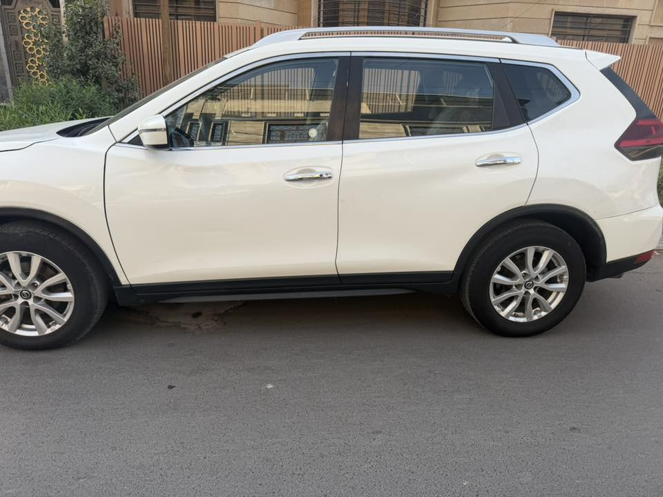 للبيع نيسان روج 2019 SV وارد أمريكي
السيارة نظيفة وجاهزة للاستخدام، فئة SV الاقتصادية والعملية.

محرك 2.5 لتر 4 سلندر بقوة تقريبًا 170 حصان

گير أوتوماتيك CVT

الدفع أمامي

بنزين – صرفية ممتازة داخل وخارج المدينة

المواصفات:

✅ شاشة كبيرة مع Apple CarPlay & Android Auto

✅ كاميرا خلفية

✅ بلوتوث + USB + AUX

✅ مفتاح ذكي + تشغيل زر

✅ مثبت سرعة

✅ تحذير مغادرة المسار

✅ مقاعد أمامية مدفأة

✅ تكييف قوي

✅ نظام ABS + مانع انزلاق

✅ وسائد هوائية متعددة

✅ جنوط 17 إنج

✅ صالون نظيف جداً

السيارة وارد أمريكا حادثها فقط الدعامية الأمامية
وعندي بيها صبغ شبر صار عندي  حادث بسيط 

الحالة ممتازة والرقم بغداد  والتحويل في اليوم التالي بعد الاتفاق

جاهزة للفحص

مكان السيارة:بغداد 

السعر: 💰 158 

📞 الاتصال / واتساب: (***********
