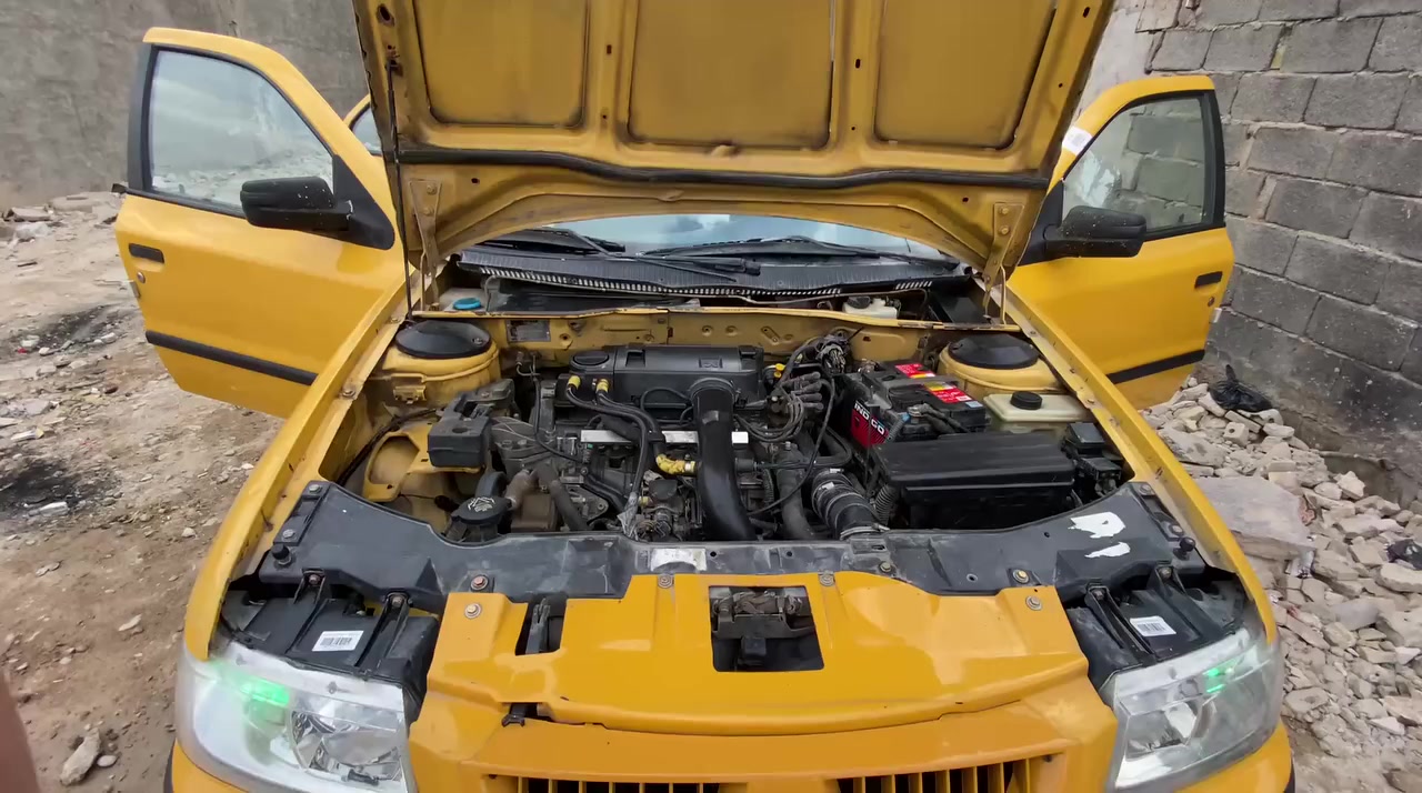 السلام عليكم سمند موديل2010 مصفره هيئه غرامات رقم انكليزي  سنويه 28 هزه جديده كهربايات شغاله كله لايت زنون كير   ومكينه كفاله تخم تاير جديد صدر امامي خلفي 75 ٪100 السياره كفاله من الضربه فقط القاعده مال البنيد طاكه وملحومه مثل ماموضح بلصوره الباقي كله كفاله الساره ماتصرف عليها ربع تاخذها مال شغل
السعر 37 وبيها مجال ***********
