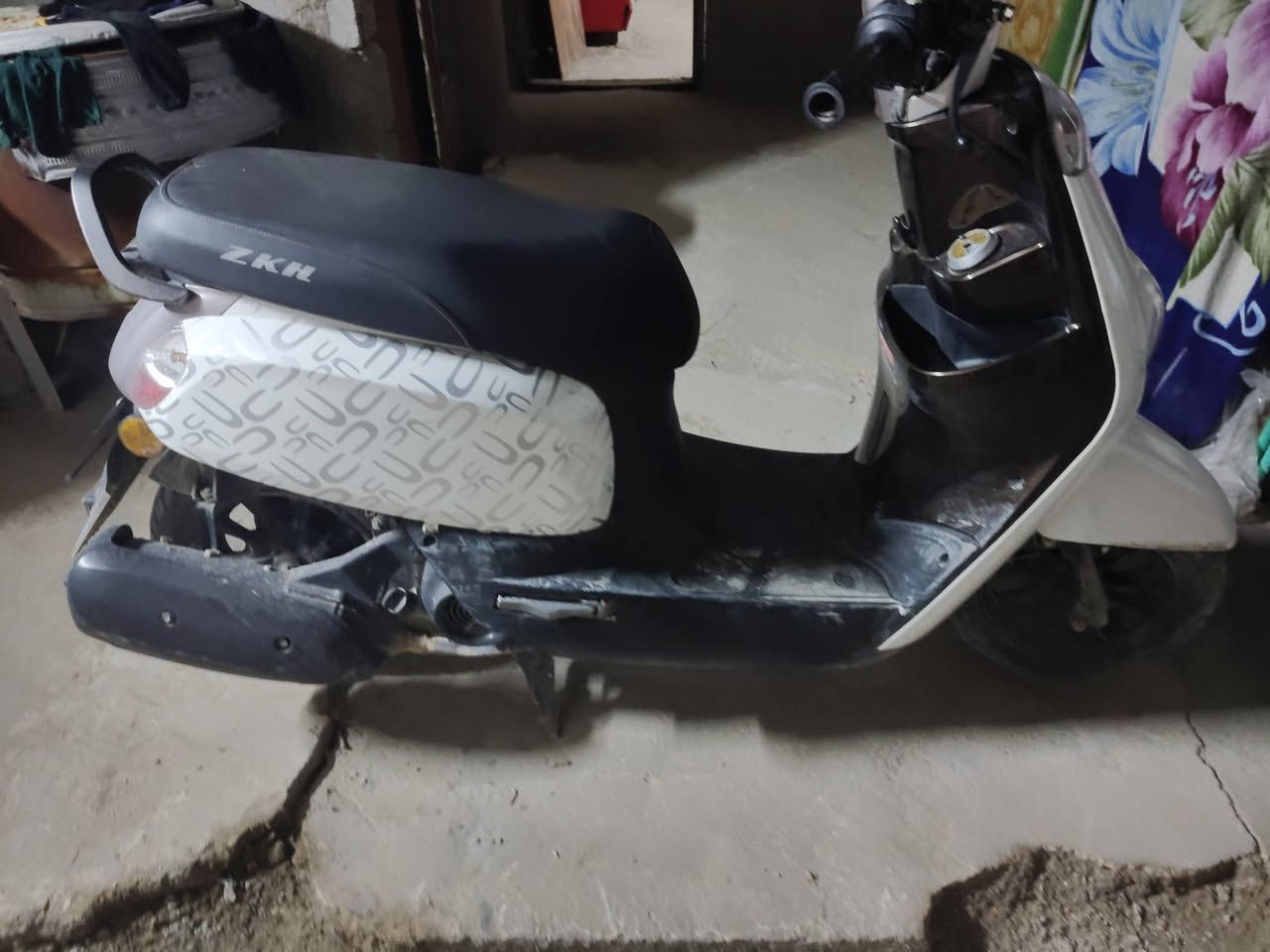 درجه بوليس جديد  نضيه دراجه البيع مكاني كربلاء  حي العامل *********** شراي يتصل
السعر 900بيه مجال بسيط قليل
