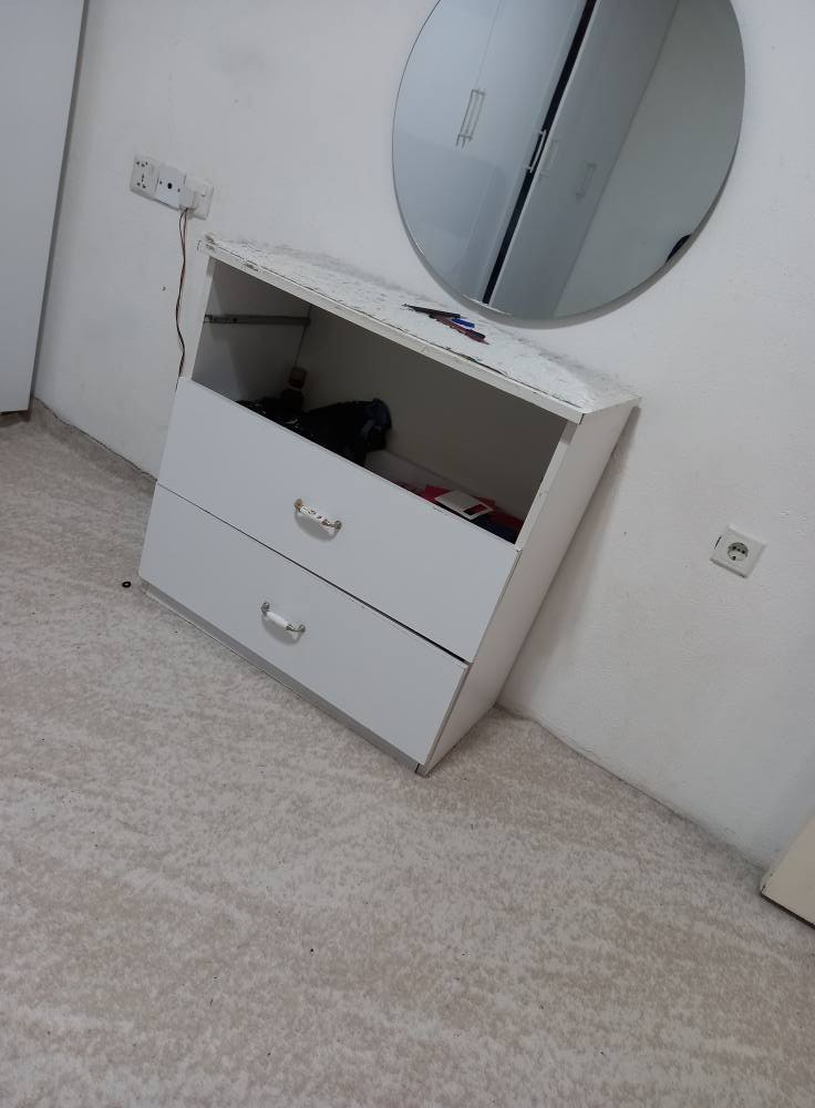 ته و مسوالت و قوديكا به رزني بشتا وئ ره فكن و ته نشنت وئ حلاقا جلكانه ده رزه كا سه ري
سعرا هه ميا بكيفه ١٠٠قفل 
تئبني ته خت بئ دوشك دهوك, العراق


**إذا كنت صاحب هذا الإعلان وتريد حذفه لأي سبب، رجاءا أرسل رسالة إلى الدعم الفني**