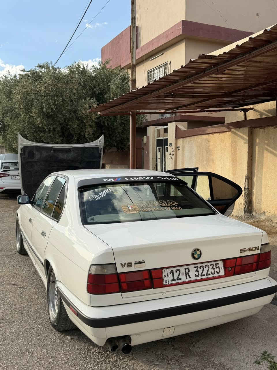 سلام عليكم BMW540 i سياره بلاديه كامله سياره اصل ٥٤٠ سياره هيه تحجي عن نفسها  سعرها ٨٧ وبيها مجال مكاني موصل


**إذا كنت صاحب هذا الإعلان وتريد حذفه لأي سبب، رجاءا أرسل رسالة إلى الدعم الفني**