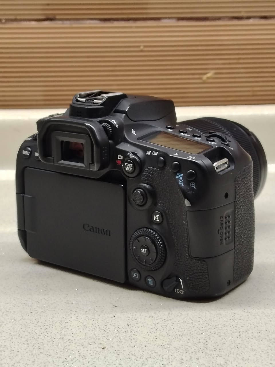 📸 للبيع معدات تصوير بحالة ممتازة
كاميرا Canon EOS 90D 

مايك لاسلكي ماركة BOYA 

كاميرا DJI Osmo Pocket (الإصدار الأول)

مانع اهتزاز من Weebill من شركة Zhiyun

السعر خاص

او اتصل على رقم ***********
