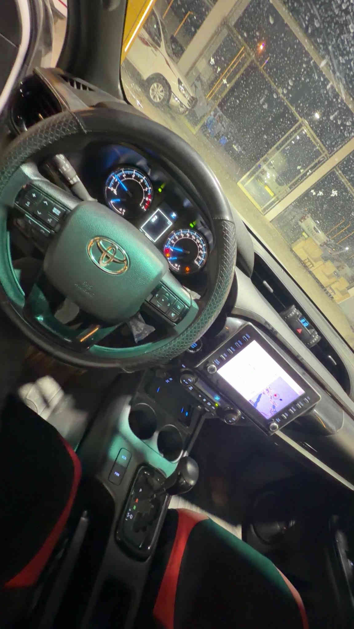 اللهم صلي على محمد وآل محمد 
السلام عليكم 
للبيع هايلوكس افنجر 2025
رقم اربيل تحويل مباشر 
السياره كفاله عامه 
ماشيه25000 Km
مواصفات 
فورويل 6 سلندر
اشاير بالمري وشفط 
تحكمات ستيرن رادار 
شاحن وايرلس
كامره
قطعتين تبريد 
فول للاخير 
السياره بوضع الزيرو 
السعر450 بيها مجال للطيبين 
العنوان ديالى الخالص
***********
***********
