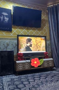 مساء الخير شاشه على ميز نضيف LG حجم 50 07813000195