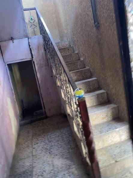 تنويه 🛑🛑
مشتمل للايجار قطاع ٧٩ 
الايجار ٢٥٠ الف
🛑طابق الارضي صحيات مشترك + مطبخ  فقط 
🛑طابق الاول غرف العدد اثنين 
رقم ***********

مشتمل نضيف 
كهرباء وطنيه
الكهرباء السحب واير كامل مع الجوزه فقط يبقى الاشتراك

خزان مي + سخان مي + ماطور مي

ساحبه شافطه داخل المطبخ

🛑🛑 مطلوب عائله صغيره 🛑🛑
