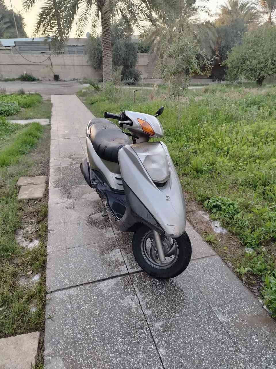 السلام عليكم بريز لايت ناصي الدراجه رمبه صارلها شهرين نازله دراجه كفاله مكينه برغي ممفتوح بيها نعومه نشاط دراجه كامله مكمله نص نكره بكل وقت شلعه معدل كيجات كهربائيات كلها شغاله مكاني الكاضميه  *********** السعر 800وبيها مجال/ملاحضه الدراجه ما طالع بيها قليل كلش
