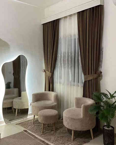 ركن الراحة والجمال صار بلاااش🔥
كونر الاسترخاء شرط الاصلي الثقيل 

الهيكل :خشب طبيعي متين 🪵
المقعد:اسفنج عالي الكثافه لراحه لا توصف ☁️
القماش:تيدي ناعم ولمسة فخمه 🪐
الالوان:تفصال حسب ذوقك (ابيض،اوف وايت،اسود،وردي،بيجي،جوزي،رصاصي،مشمشي) 
سهولة التنظيف:فقط بقطعة قماش رطبه🫧

القياسات
الكرسي :  العمق 60سم /العرض 65 سم /الارتفاع 67 سم 
البوف :قطر 38 سم /ارتفاع 45سم 

السعر ١٣٠ الف فقط والتوصيل مجاني 

احصلي عليه الان واصنعي زاويتكِ الخاصه من الهدوء والاناقة 👌🏻❤️    تواصل ***********
