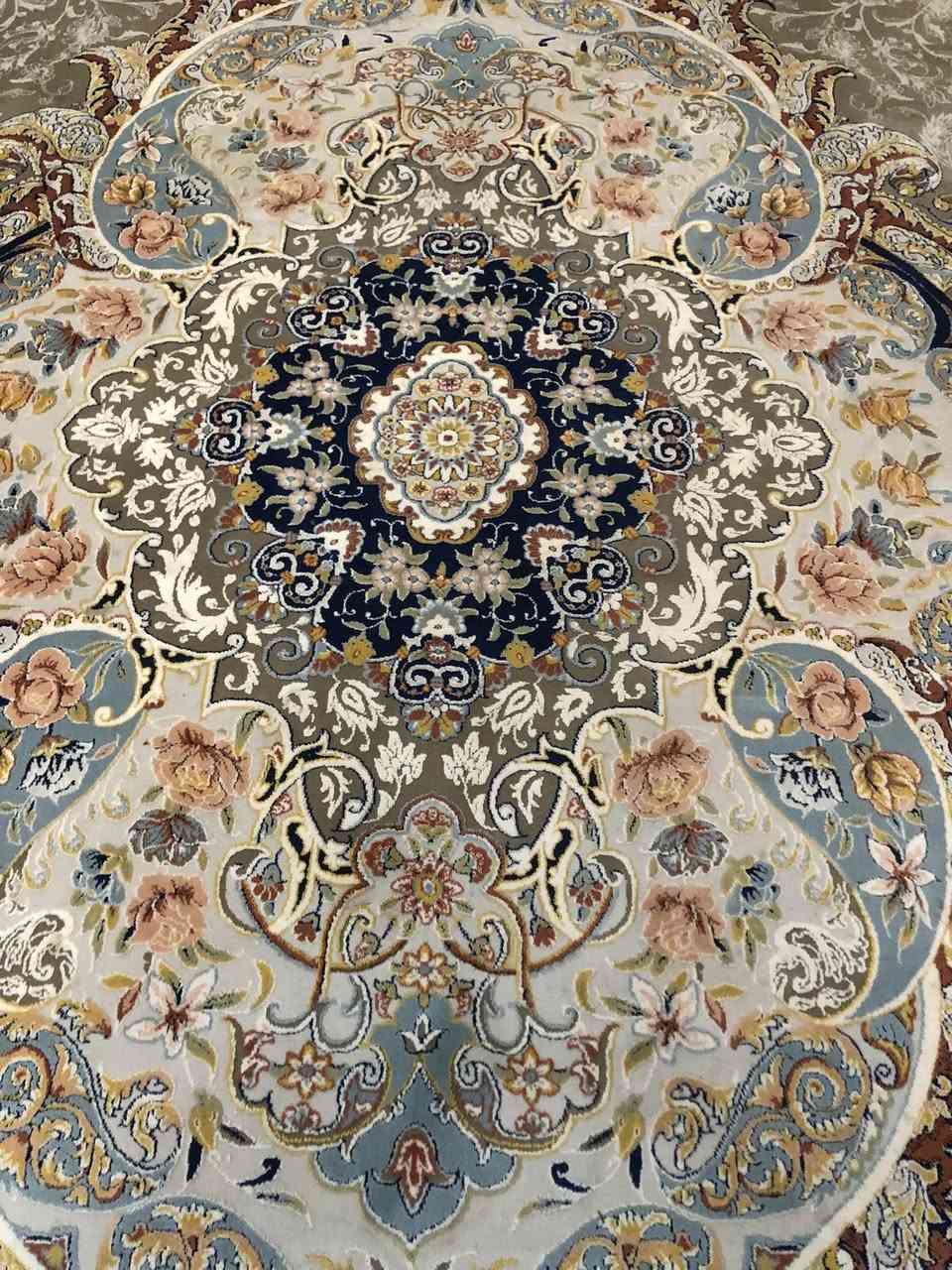 زوليه كاشان ١٢٠٠ شانه قياس ٣x٤   مستخدم  قليل


**إذا كنت صاحب هذا الإعلان وتريد حذفه لأي سبب، رجاءا أرسل رسالة إلى الدعم الفني**