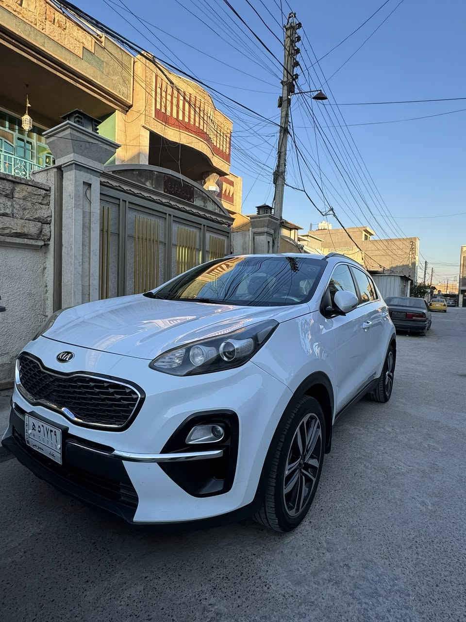 السلام عليكم للبيع سبورتج 2021
سياره مكفوله كفاله عامه سياره كلش جديده مابيه اي نقص مابيه جاهزه على اخر حبايه رايده 195 وبيه مجال حك جيه ***********رقمي سياره ماشيه 70 الف
