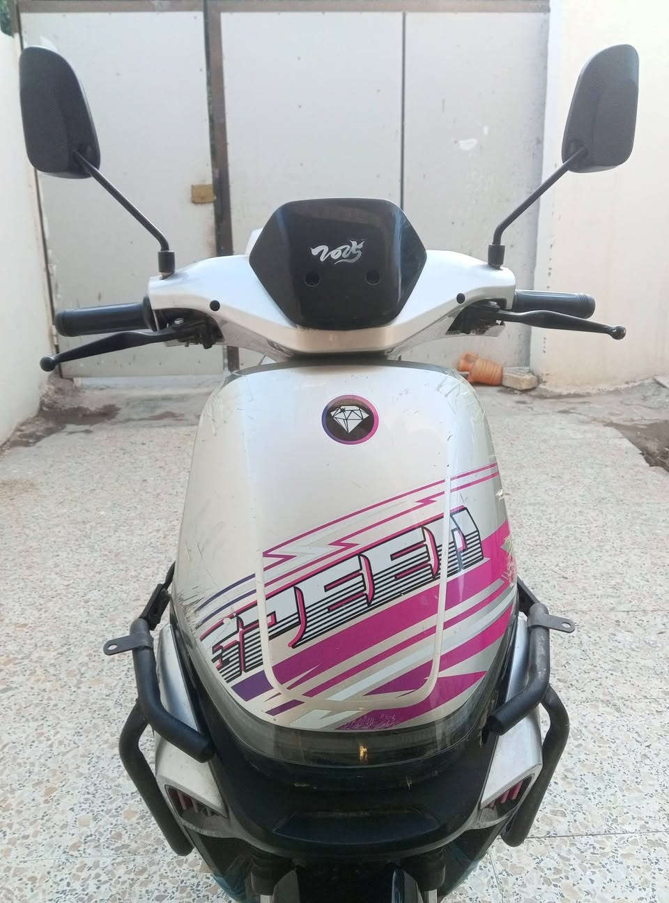 سلام عليكم
موطور سكنس موديل 2025
موطور نضافته 100/90
موطور جهاز حمايه مانع السرقه ❌
بطاريات 6يقرن عشره ونص ❌
مابي اي نقص الله شاهد متوازي عل فلوس ❌
سرعته 99 
موطور ما ناقصه شي ❌
السعر 675وبي مجال بسيط حك الجيه 
العنوان فلوجه اجبيل ❌
مكلف بل نشر 
رقم الهاتف ***********
