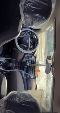 النترا 2016 خليجي فول عدا البصمة ماشية 207 السعر 126 وبيها مجال بسيط  ...