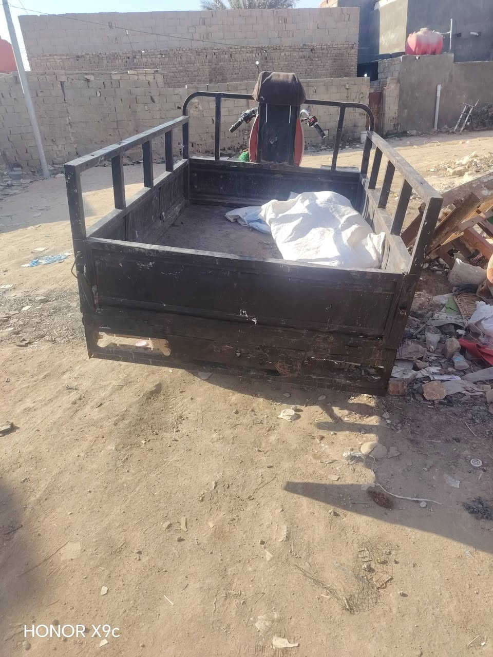 سلام عليكم ستوتة للبيع نضيفة كلك مكينة نضيفة السعر 650 رقم الهاتف ***********
