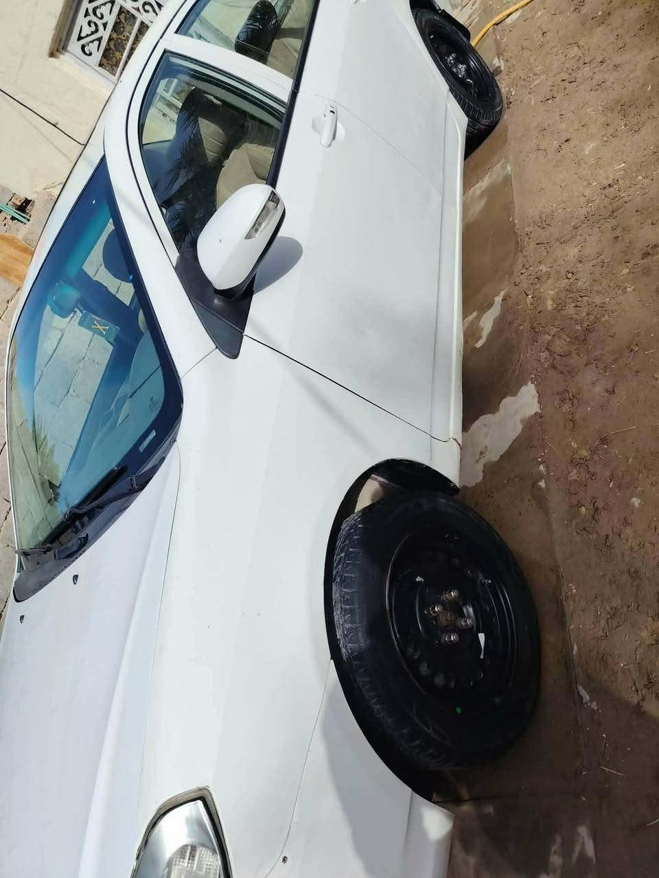 السلام عليكم.. بي واي دي G3 للبيع موديل ١٣ سيارة حلوة وجديدة رقم بغدادكير عادي مكينة هوندا َمكانه ديوانية السعر ٥٨$ وبيه مجال الشراي يتصل *********** ابو عباس
