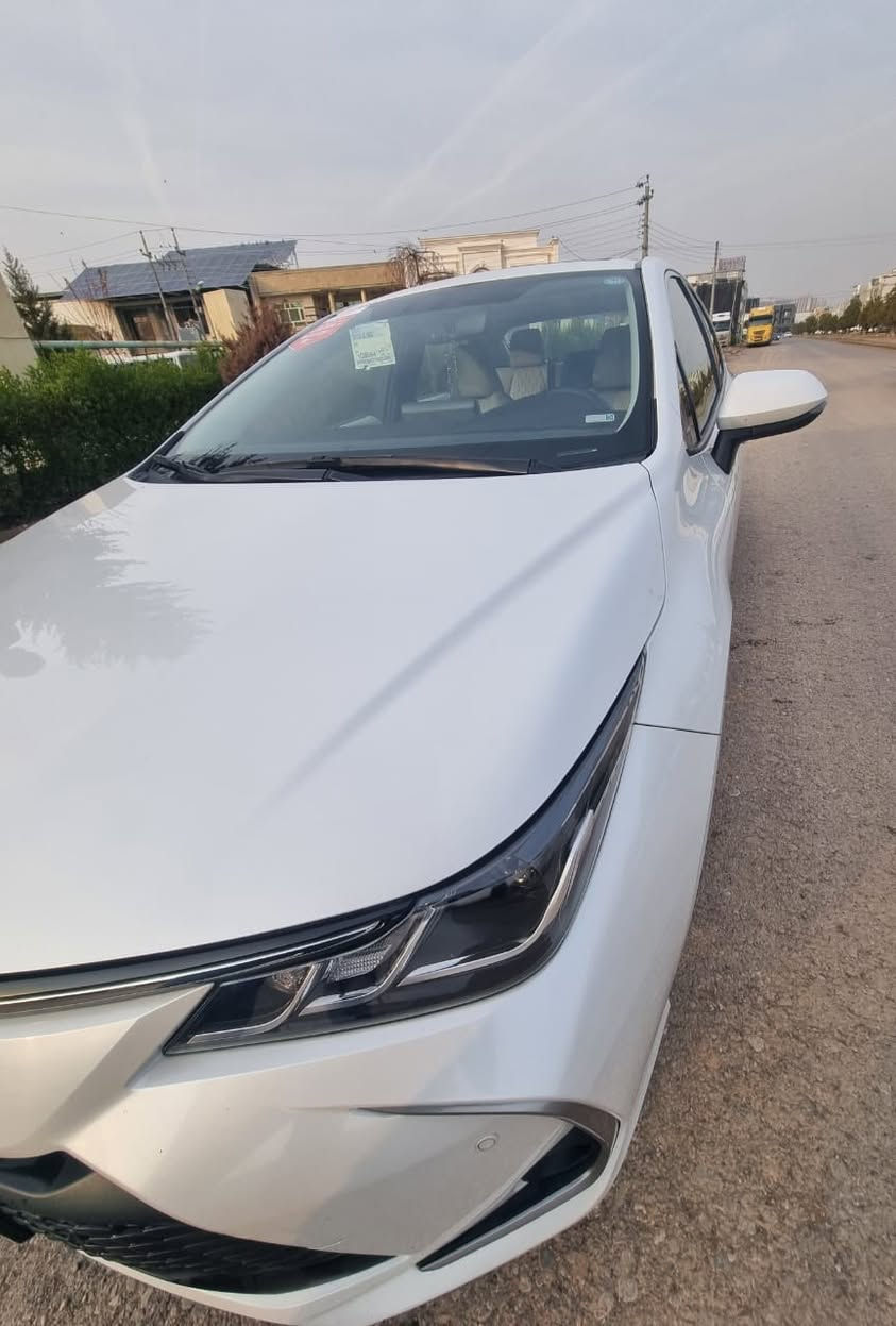 كرولا ٢٠٢٣ ساس ماشية ٤٣ الف كيلو السيارة GLI 
سلايد روف 
محرك ٤ سلندر ١٨٠٠ بانزين 
مودات قيادة 
مرايا تعتيم 
السيارة بضمان الشركه 
سبيرها ما نازل 
تايرات اصليه شركه 
نظيفة جدا مكانها في اربيل 
السعر ١٨٥
*********** واتس اب
