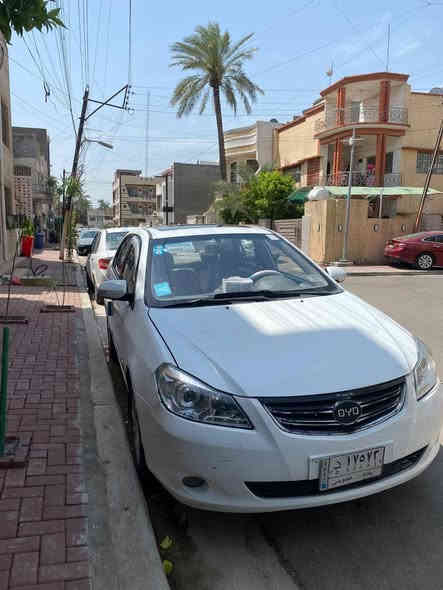 للبيع بي واي دي جي 3 موديل 15 بيها جاملغ مبدل والباب الخلف السائق مطخوخه ومرجعيها على البارد كير ومحرك مكفولات سيارة حلوه وناعمه سعرها 62 اوبيها مجال .. بغداد .. العطفية .. ***********. يوجد وتساب .. الموفقية .. للجميع
