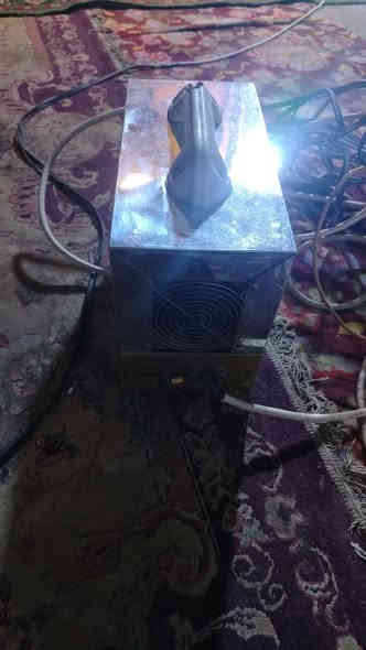 السلام عليكم مكينه مال لحيم شغاله كل شيء ما بيها للبيع وهذا رقمي بو واتساب مكانه ثانيه ديوانيه سنيه***********
