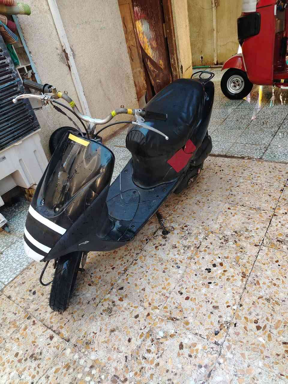 دارجه طافيه كوم حديد ١٠٠ وبيها مجال /+ كابريتارات تفصيخ الواحد ب٢٠ وبي مجال للأستفسار الاتصال ع الرقم ***********
