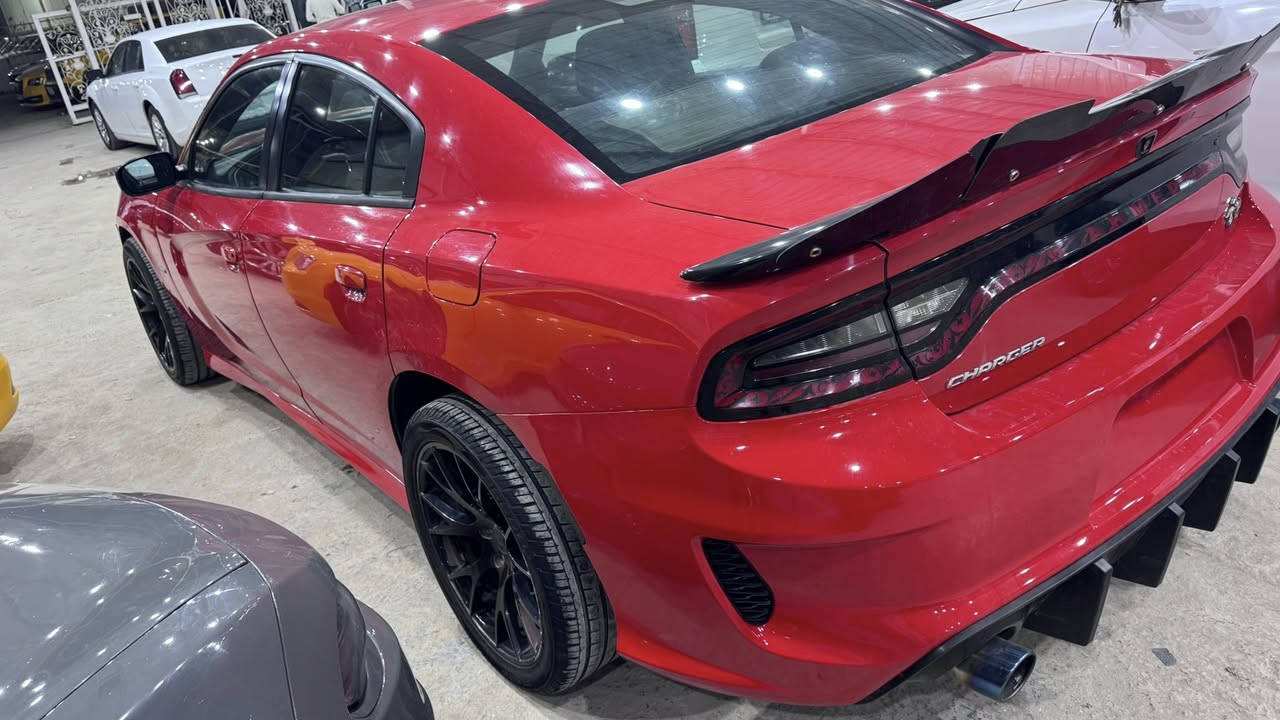 دوج جارجر RT 2028 بغداد انكليزي ماشيه ١٠٥ الف جديد 
سونار مرفق جديده السعر ٢٠٠ قفل بلاش العنوان ذي قار ***********
