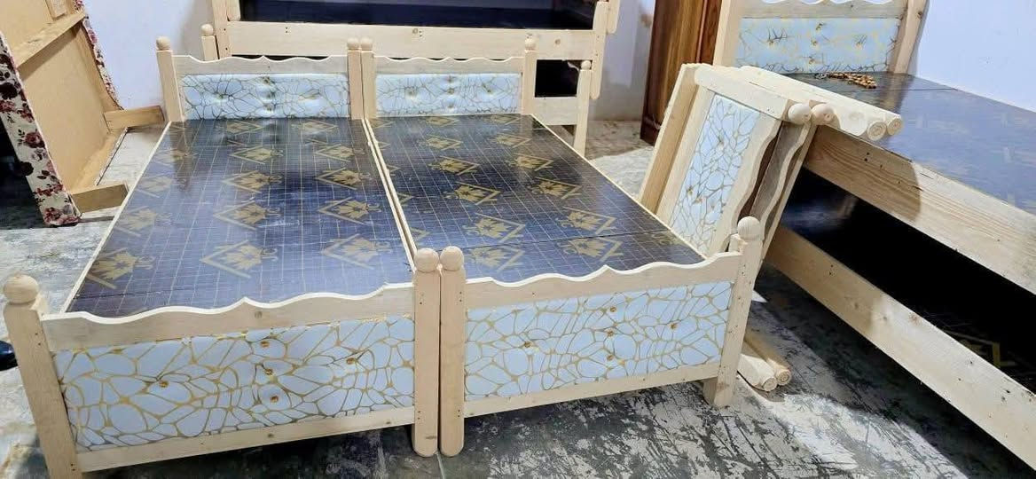 اثث بيتك بأنسب الاسعار سعار الشمال 🌹
سرير خشب بلوك اسود 5 جسور السعر 65 وبيها مجال 
صلاح الدين ناحية العلم قرية الربيضة خلف مدرسه سومر للبنين 
***********
يوجد خدمة توصيل داخل المحافظة فقط 🚛
